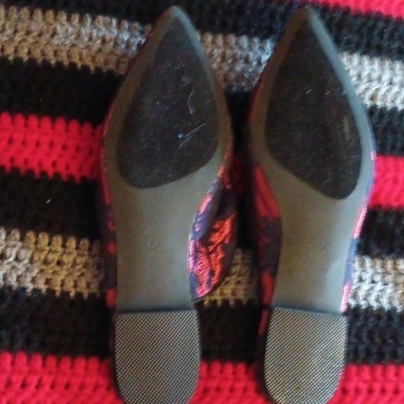 Slip on Shoes - Picture 3 of 3